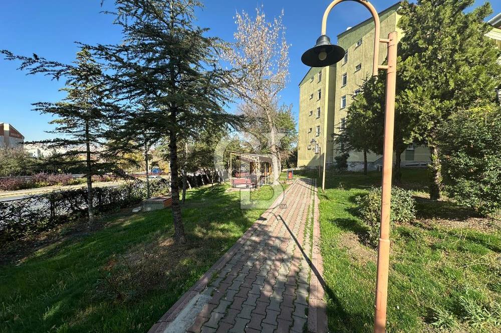 Uğur Mumcu Mah. – Harbiş 4 Sitesi – Satılık 2+1 Komple Yenilenmiş Daire