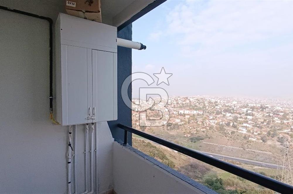 İzmir Yaşar Kemal TOKİ Evleri Tadilatlı Satılık 3+1 120 m² Daire