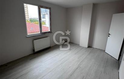 CB Fly'dan Pendikte Çift Terasıda Deniz Manzaralı Dubleks Daire!