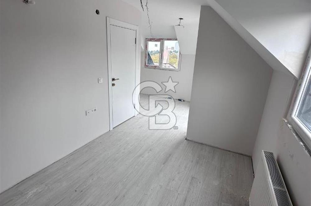 CB Fly'dan Pendikte Çift Terasıda Deniz Manzaralı Dubleks Daire!