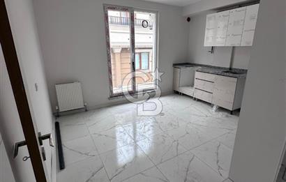 CB Fly'dan Erol Kaya Caddesinde Sahile Sıfır Lüks Dubleks