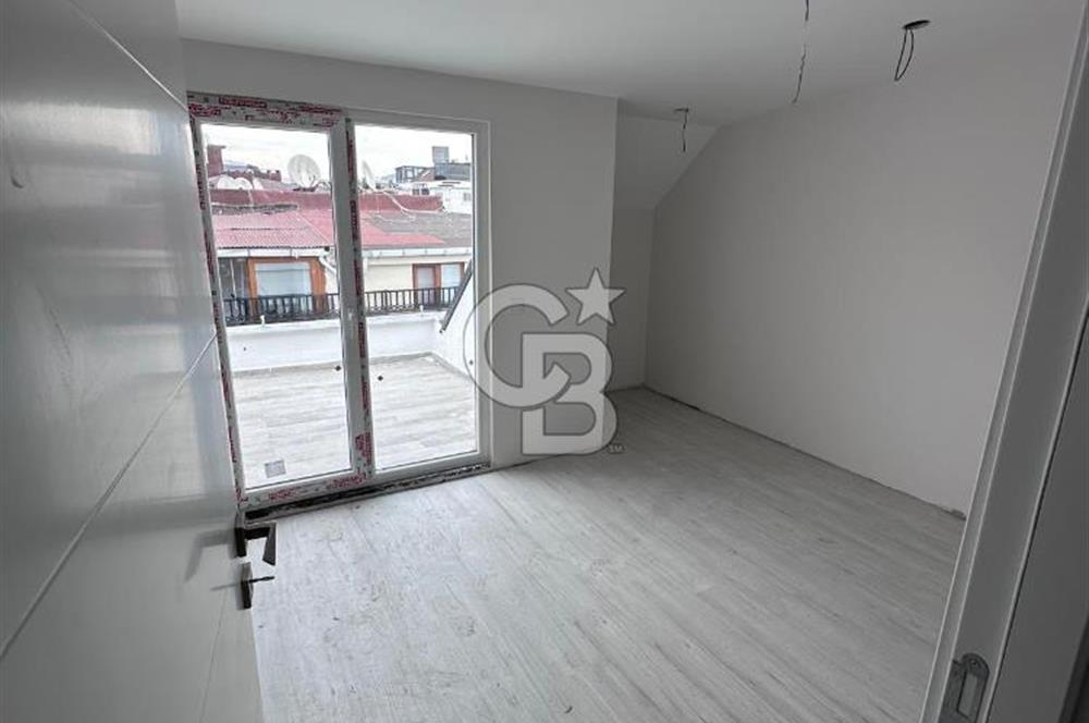 CB Fly'dan Erol Kaya Caddesinde Sahile Sıfır Lüks Dubleks