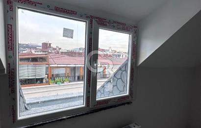 CB Fly'dan Erol Kaya Caddesinde Sahile Sıfır Lüks Dubleks