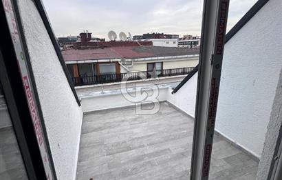 CB Fly'dan Erol Kaya Caddesinde Sahile Sıfır Lüks Dubleks