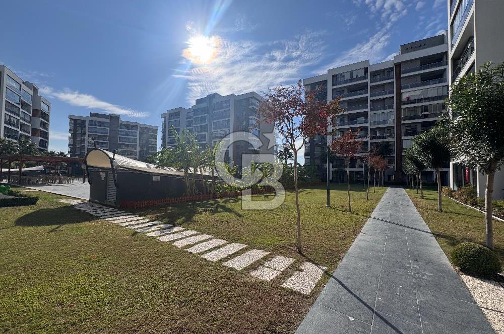 ATAŞEHİR MODERN1 SİTESİNDE KİRACISIZ BÜYÜK TİP 1+1 SATILIK DAİRE