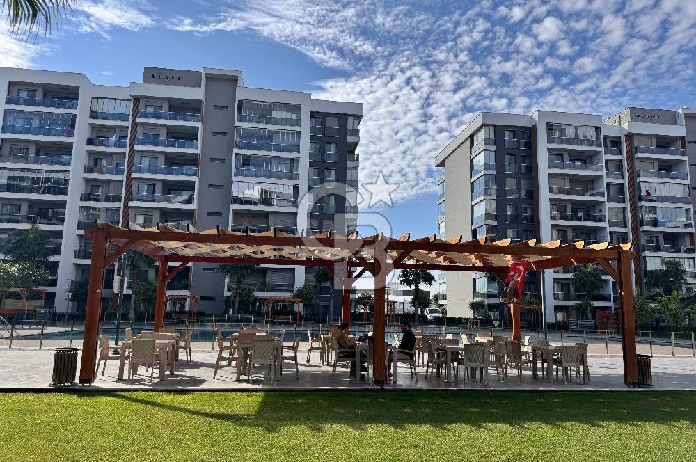 ATAŞEHİR MODERN1 SİTESİNDE KİRACISIZ BÜYÜK TİP 1+1 SATILIK DAİRE