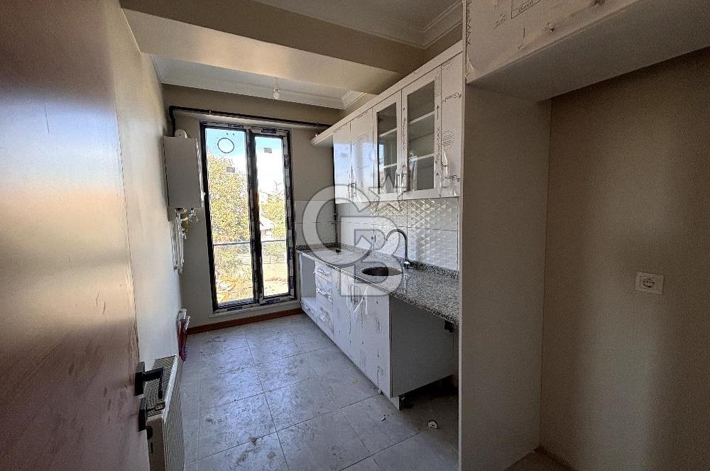 2+1 FERAH VE GENİŞ SIFIR KİRALIK DAİRE-METROYA ADIM MESAFESİNDE