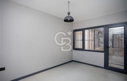 Karşıyaka Çarşı İçerisinde Kiralık 2+1 İşyeri & Ofis