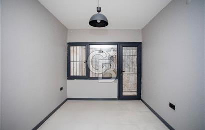 Karşıyaka Çarşı İçerisinde Kiralık 2+1 İşyeri & Ofis