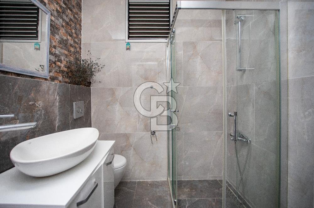 Karşıyaka Çarşı İçerisinde Kiralık 2+1 İşyeri & Ofis