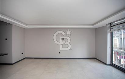 Karşıyaka Çarşı İçerisinde Kiralık 2+1 İşyeri & Ofis