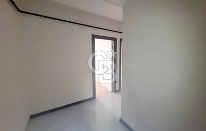 Menemen Koyundere’de Cadde Üzeri Satılık 2+1 Daire