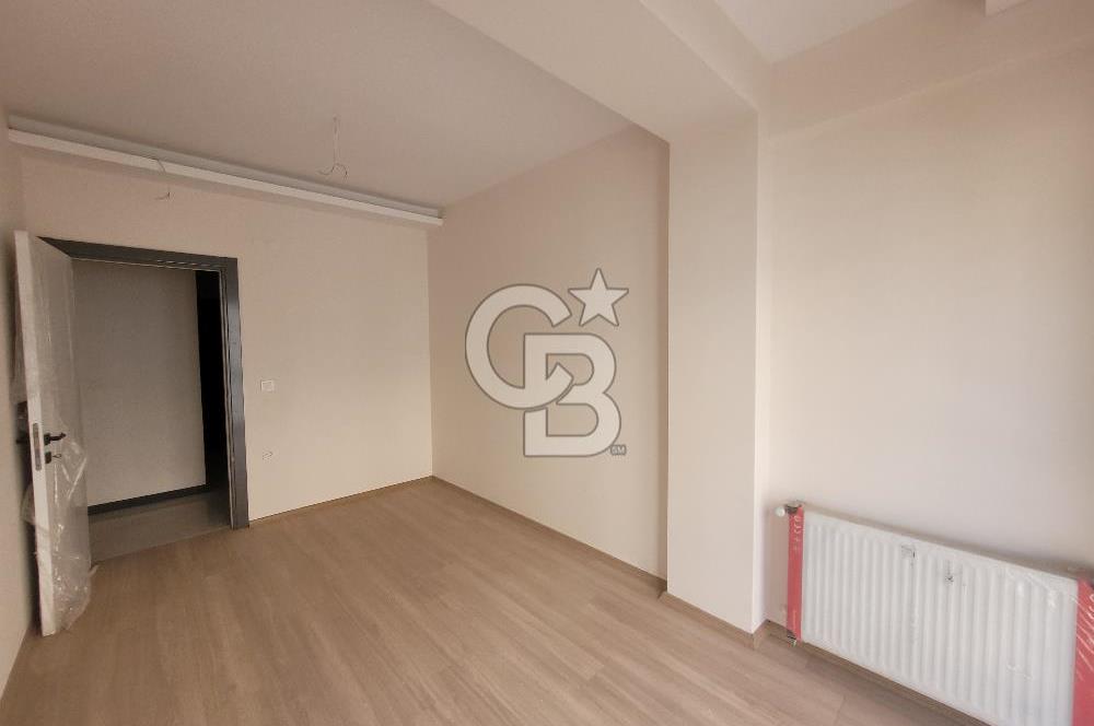 Menemen Koyundere’de Cadde Üzeri Satılık 2+1 Daire