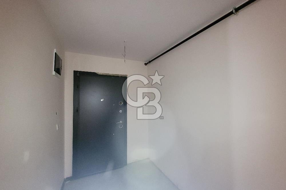 Menemen Koyundere’de Cadde Üzeri Satılık 2+1 Daire