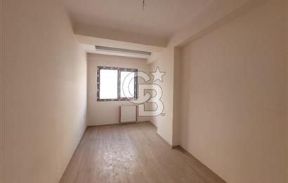 Menemen Koyundere’de Cadde Üzeri Satılık 2+1 Daire