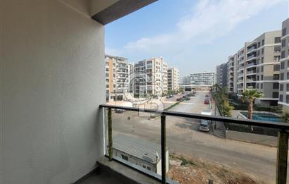 Menemen Koyundere’de Cadde Üzeri Satılık 2+1 Daire