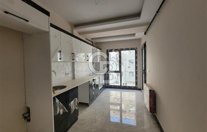 Menemen Koyundere’de Cadde Üzeri Satılık 2+1 Daire