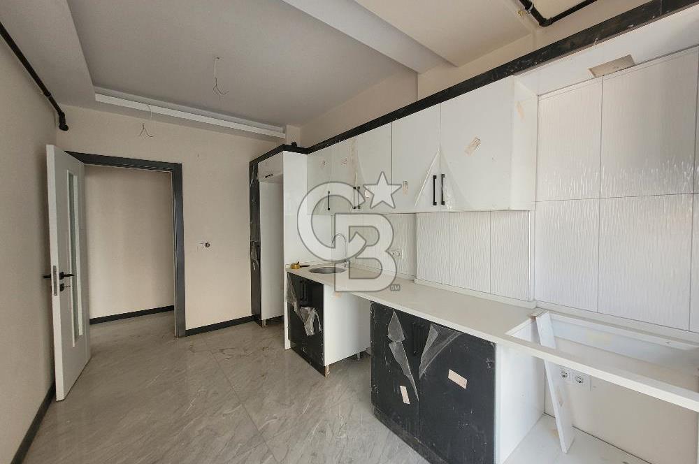 Menemen Koyundere’de Cadde Üzeri Satılık 2+1 Daire