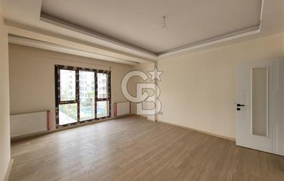 Menemen Koyundere’de Cadde Üzeri Satılık 2+1 Daire