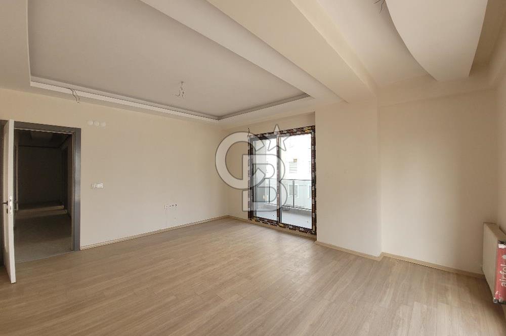 Menemen Koyundere’de Cadde Üzeri Satılık 2+1 Daire