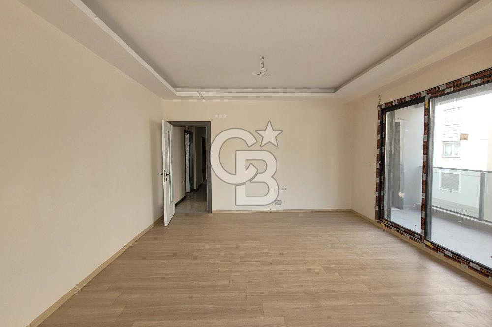 Menemen Koyundere’de Cadde Üzeri Satılık 2+1 Daire