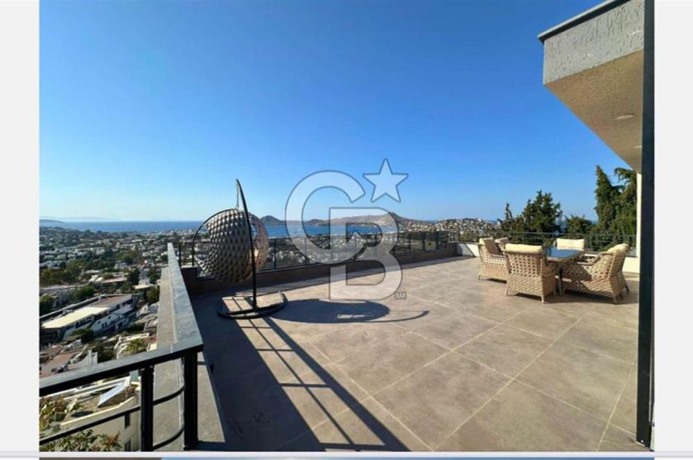 Bodrum Yalıkavak'ta Deniz Manzaralı Satılık 5+1 Villa
