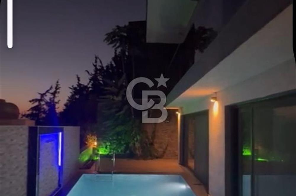 Bodrum Yalıkavak'ta Deniz Manzaralı Satılık 5+1 Villa