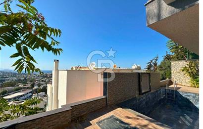 Bodrum Yalıkavak'ta Deniz Manzaralı Satılık 5+1 Villa