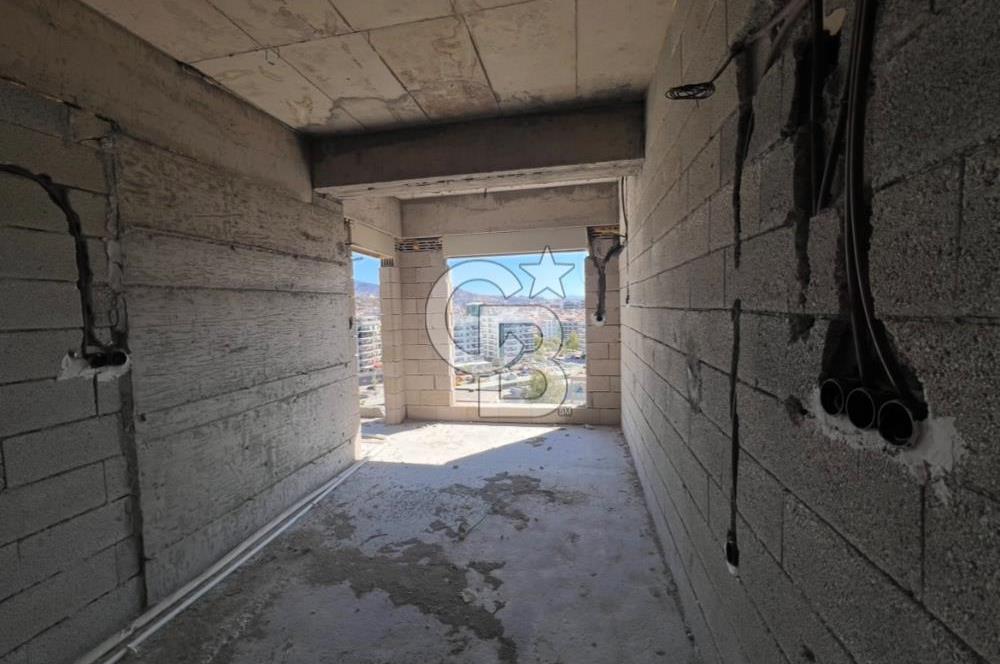 Karşıyaka Yalı Mahallesinde Yeni Binada Büyük 3+1 Satılık Daire