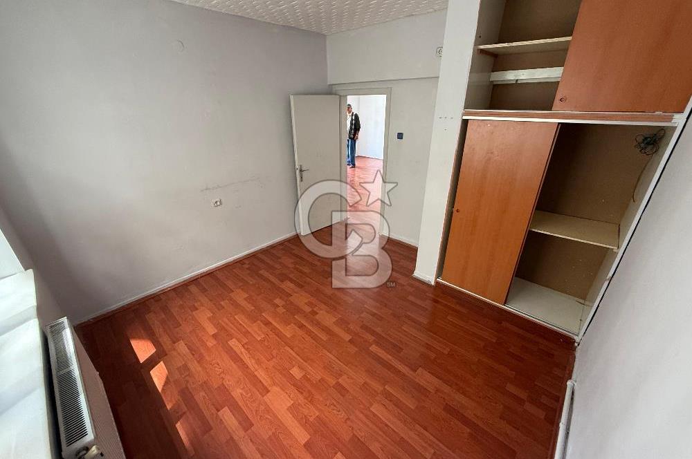 DEMETEVLER 4. CADDEDE METROYA YÜRÜME MESAFESİ SATILIK 3+1 DAİRE