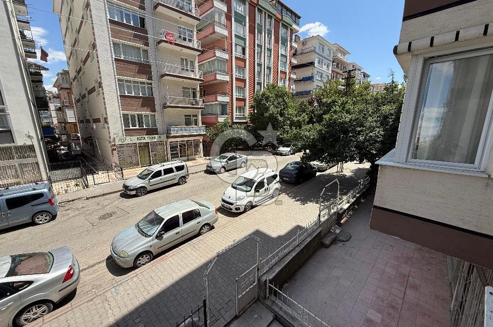 DEMETEVLER 4. CADDEDE METROYA YÜRÜME MESAFESİ SATILIK 3+1 DAİRE