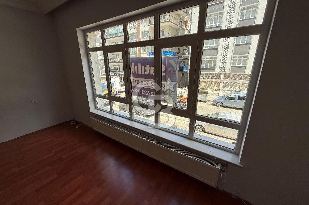 DEMETEVLER 4. CADDEDE METROYA YÜRÜME MESAFESİ SATILIK 3+1 DAİRE