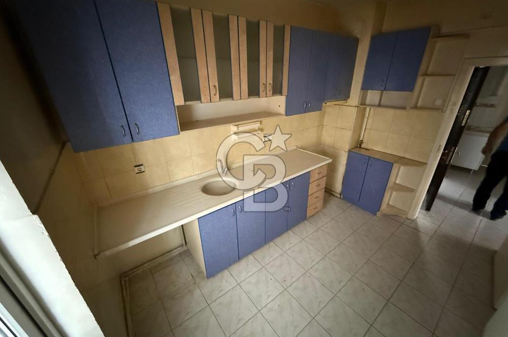 DEMETEVLER 4. CADDEDE METROYA YÜRÜME MESAFESİ SATILIK 3+1 DAİRE