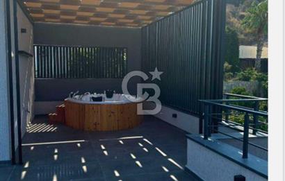 Bodrum Yalıkavak'ta Deniz Manzaralı Satılık 5+1 Villa