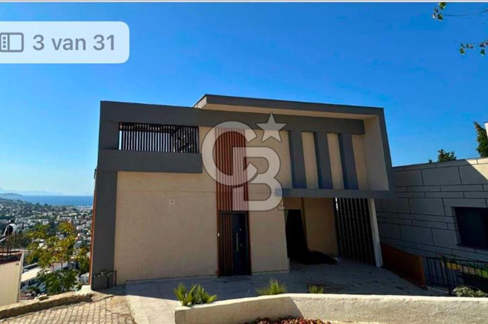 Bodrum Yalıkavak'ta Deniz Manzaralı Satılık 5+1 Villa