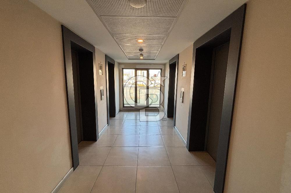 SEMBOL İSTANBUL SİTESİNDE BALKONLU KREDİYE UYGUN SATILIK BOŞ 2+1