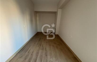 SEMBOL İSTANBUL SİTESİNDE BALKONLU KREDİYE UYGUN SATILIK BOŞ 2+1