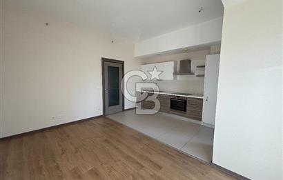 SEMBOL İSTANBUL SİTESİNDE BALKONLU KREDİYE UYGUN SATILIK BOŞ 2+1