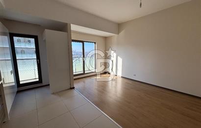 SEMBOL İSTANBUL SİTESİNDE BALKONLU KREDİYE UYGUN SATILIK BOŞ 2+1