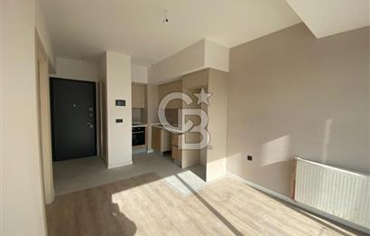 ATAŞEHİR GAYDA VERA SİTESİ, CADDE ve MEYDAN CEPHE, KİRALIK 1+1