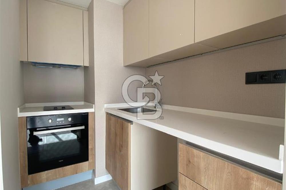 ATAŞEHİR GAYDA VERA SİTESİ, CADDE ve MEYDAN CEPHE, KİRALIK 1+1