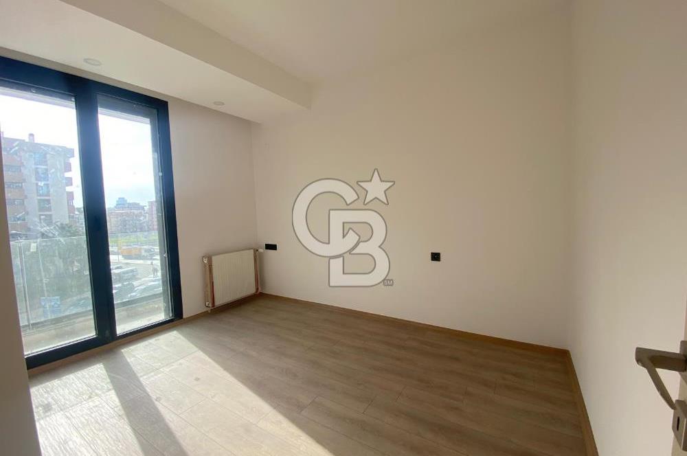 ATAŞEHİR GAYDA VERA SİTESİ, CADDE ve MEYDAN CEPHE, KİRALIK 1+1