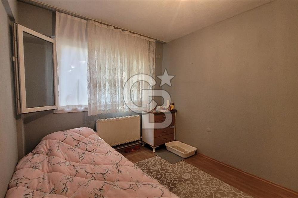 Karşıyaka Latife Hanım Mahallesi  3+1 Giriş Kat Daire