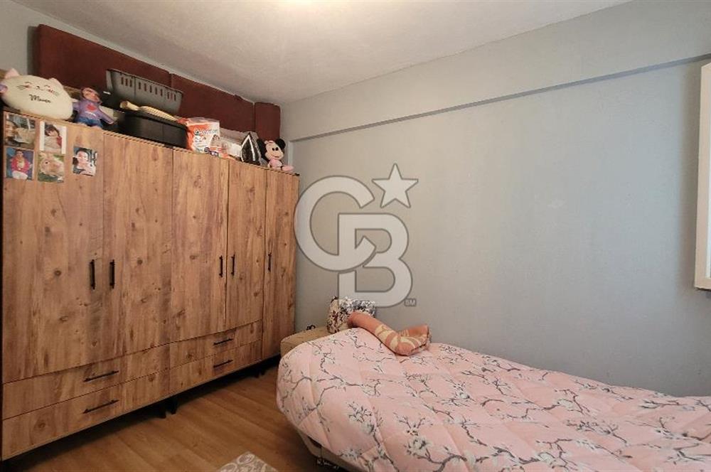 Karşıyaka Latife Hanım Mahallesi  3+1 Giriş Kat Daire