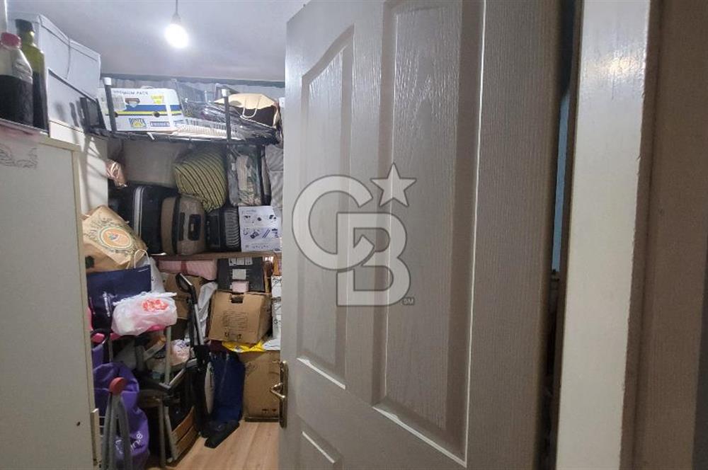 Karşıyaka Latife Hanım Mahallesi  3+1 Giriş Kat Daire