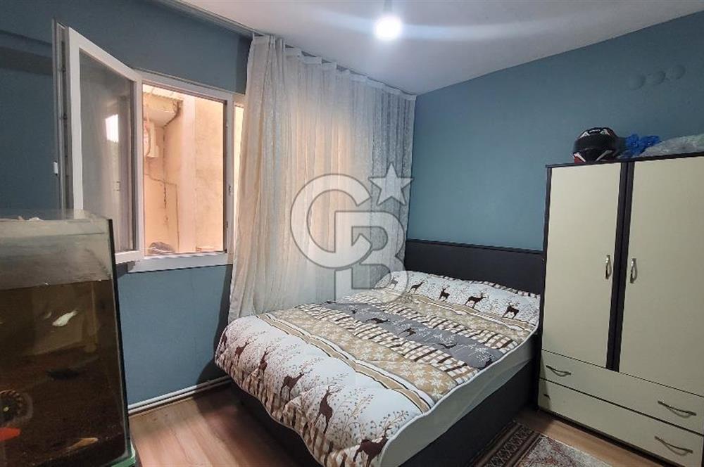 Karşıyaka Latife Hanım Mahallesi  3+1 Giriş Kat Daire