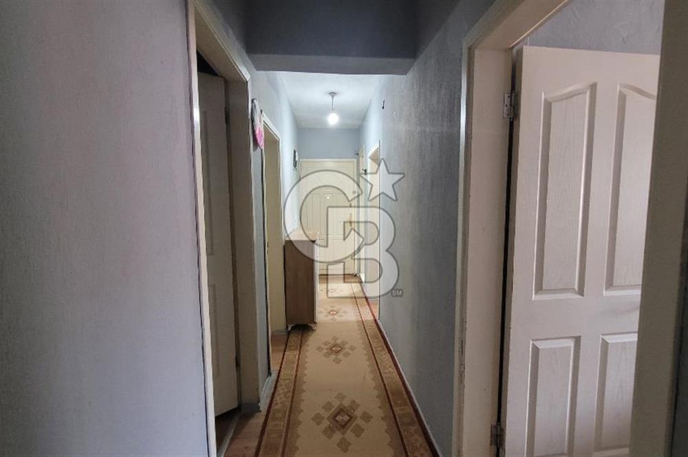 Karşıyaka Latife Hanım Mahallesi  3+1 Giriş Kat Daire