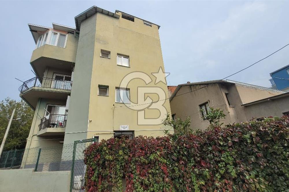 Karşıyaka Latife Hanım Mahallesi  3+1 Giriş Kat Daire