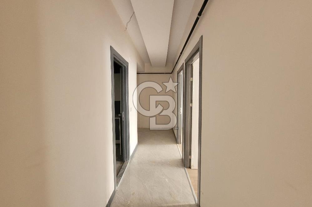 Menemen Koyundere’de Cadde Üzeri Satılık 2+1 Daire