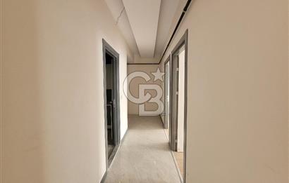 Menemen Koyundere’de Cadde Üzeri Satılık 2+1 Daire